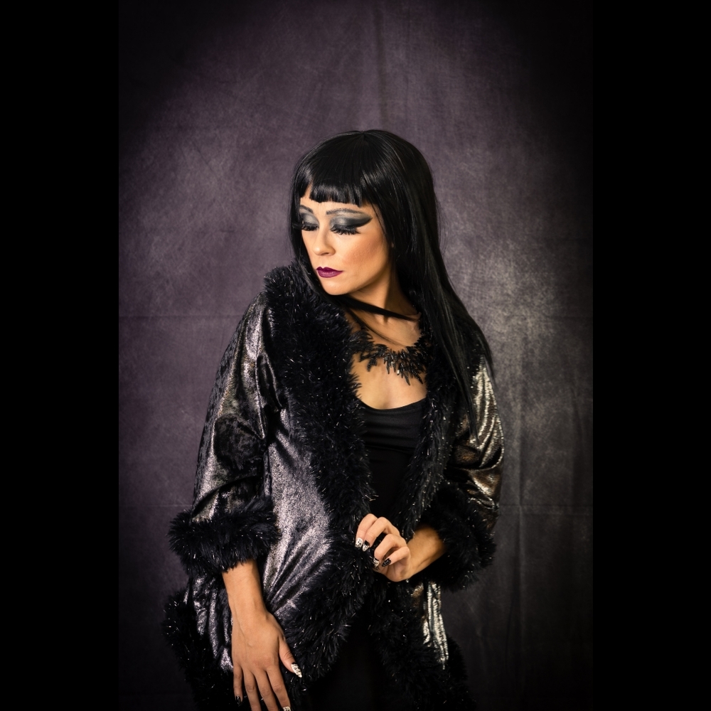 GLAM ROCK COUTURE - Silver Metallic Fur Trim Open Face Blazer